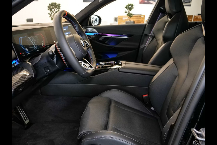 BMW 5 Serie Touring M5 ** M-DRIVER PACK (305 km/h), M-REMMEN, PANO, TREKH, MERINO LEDER, 20/21 INCH LMV ** 1e EIG - UNFALLFREI - Ex BMW AG ** ** INFORMEER OOK NAAR ONZE AANTREKKELIJKE FINANCIAL-LEASE TARIEVEN **