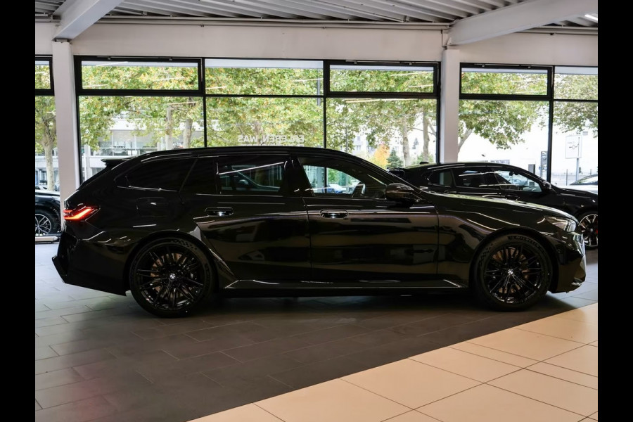 BMW 5 Serie Touring M5 ** M-DRIVER PACK (305 km/h), M-REMMEN, PANO, TREKH, MERINO LEDER, 20/21 INCH LMV ** 1e EIG - UNFALLFREI - Ex BMW AG ** ** INFORMEER OOK NAAR ONZE AANTREKKELIJKE FINANCIAL-LEASE TARIEVEN **