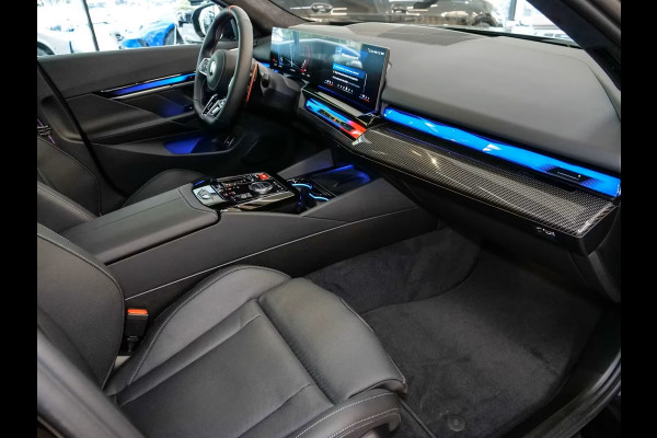 BMW 5 Serie Touring M5 ** M-DRIVER PACK (305 km/h), M-REMMEN, PANO, TREKH, MERINO LEDER, 20/21 INCH LMV ** 1e EIG - UNFALLFREI - Ex BMW AG ** ** INFORMEER OOK NAAR ONZE AANTREKKELIJKE FINANCIAL-LEASE TARIEVEN **