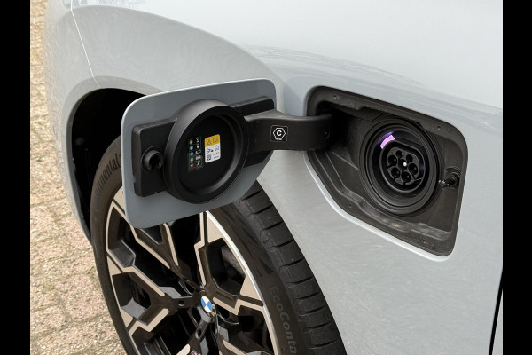 BMW X3 30e xDrive M SPORT | PANORAMA | HEAD UP | HARMAN KARDON | ICONIC GLOW | DRIVING ASS. PLUS |