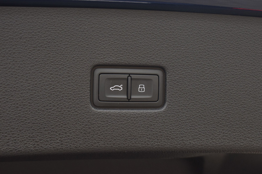 Audi Q8 50 TDI 286pk Quattro S-line | Leer | Pano | Luchtvering | Head-Up | 23"