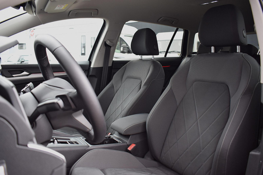 Volkswagen Golf Variant 1.0 eTSI Life Business | Climate | Cruise | Carplay |