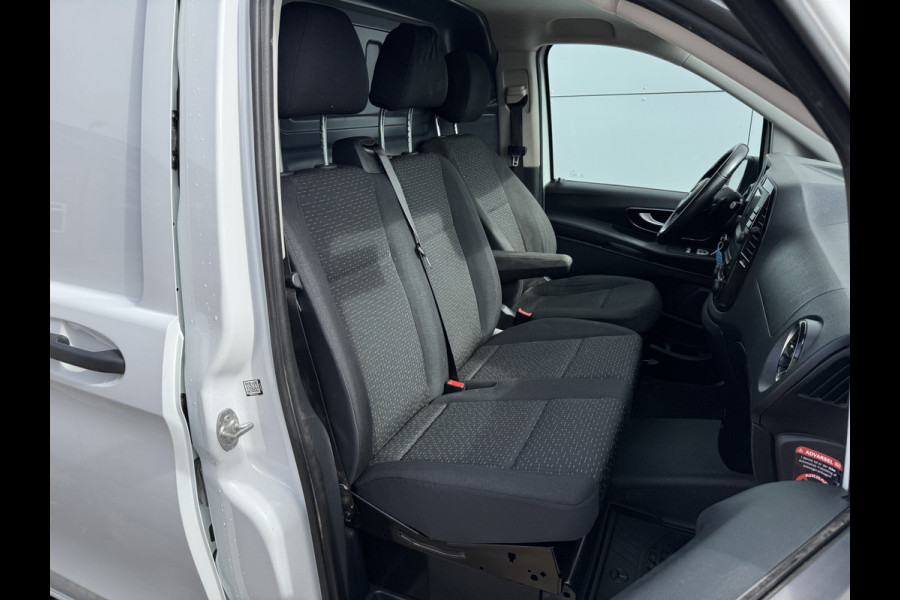 Mercedes-Benz Vito 114 1.9 CDI Automaat L2H1 Climate Control Adaptieve Cruise Side Bars Camera Carplay Stoelverwarming