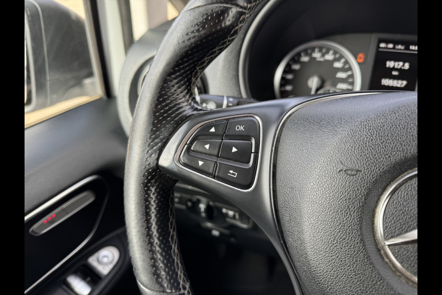 Mercedes-Benz Vito 114 1.9 CDI Automaat L2H1 Climate Control Adaptieve Cruise Side Bars Camera Carplay Stoelverwarming