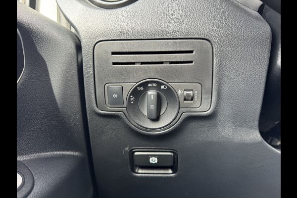 Mercedes-Benz Vito 114 1.9 CDI Automaat L2H1 Climate Control Adaptieve Cruise Side Bars Camera Carplay Stoelverwarming