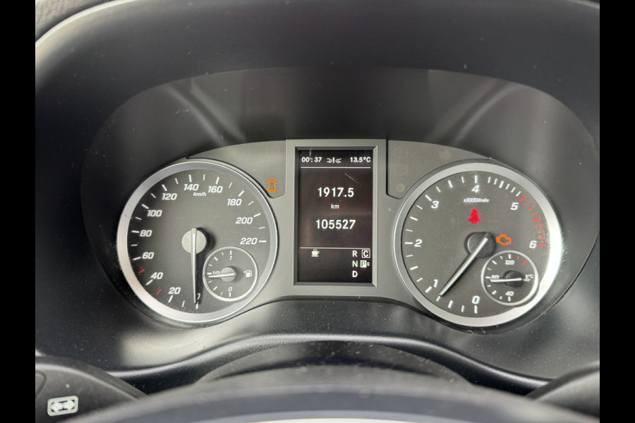 Mercedes-Benz Vito 114 1.9 CDI Automaat L2H1 Climate Control Adaptieve Cruise Side Bars Camera Carplay Stoelverwarming