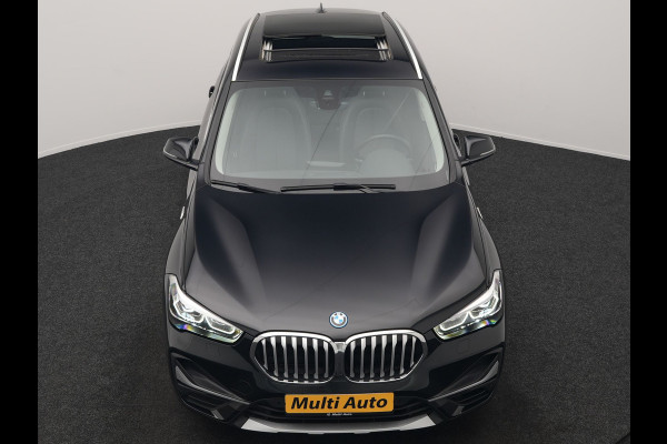 BMW X1 xDrive25e XLine PHEV 221pk Dealer O.H. | Trekhaak Afn. | Panodak | Adaptive Cruise | Camera | Lederen Sportstoelen & Stuur Verwarmd | Keyless | Apple Carplay | Hifi Audio | Navigatie | DAB | 18"L.M | Plug In Hybrid