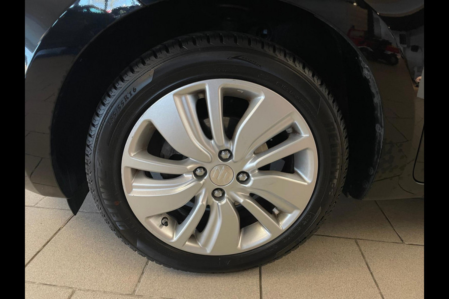 Suzuki Swift 1.2 Select AIRCO NAVI BLUETOOTH STOELVERW ELEK RAMEN CENT VERG VELGEN 5 DEUREN TREKHAAK PRIVACYGLAS ZEER NETTE AUTO