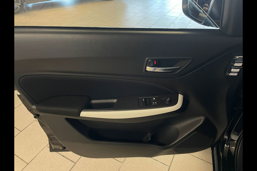 Suzuki Swift 1.2 Select AIRCO NAVI BLUETOOTH STOELVERW ELEK RAMEN CENT VERG VELGEN 5 DEUREN TREKHAAK PRIVACYGLAS ZEER NETTE AUTO