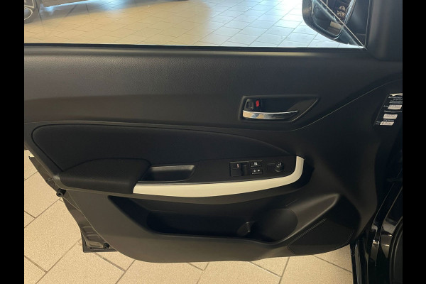 Suzuki Swift 1.2 Select AIRCO NAVI BLUETOOTH STOELVERW ELEK RAMEN CENT VERG VELGEN 5 DEUREN TREKHAAK PRIVACYGLAS ZEER NETTE AUTO