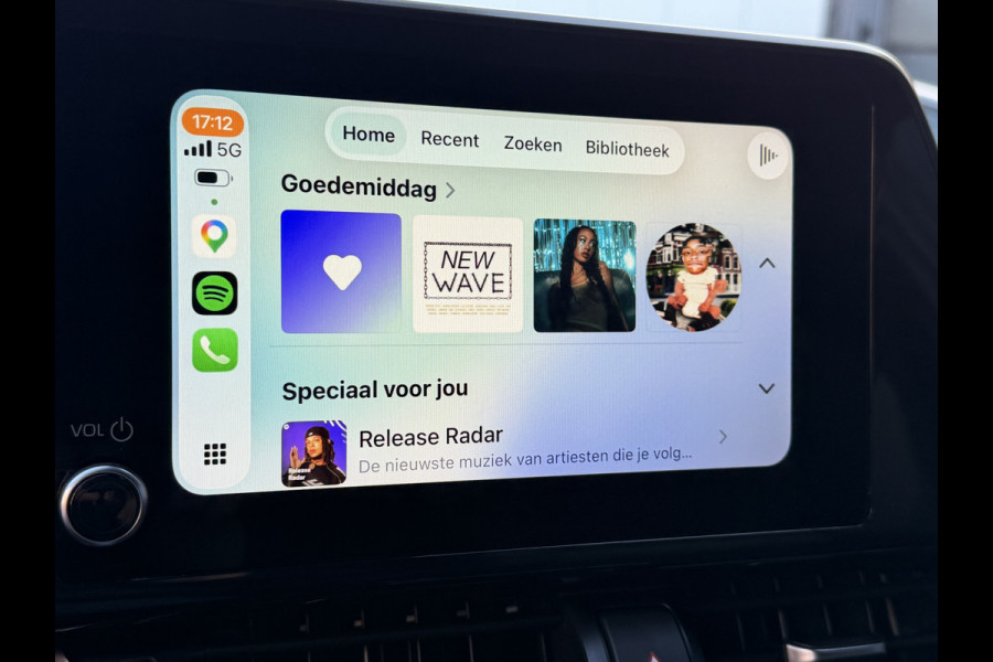 Toyota C-HR 1.8 Hybrid Style / Bi tone | BSM | Draadloos Apple Carplay/Android auto | PDC V+A | Rijklaar!!!