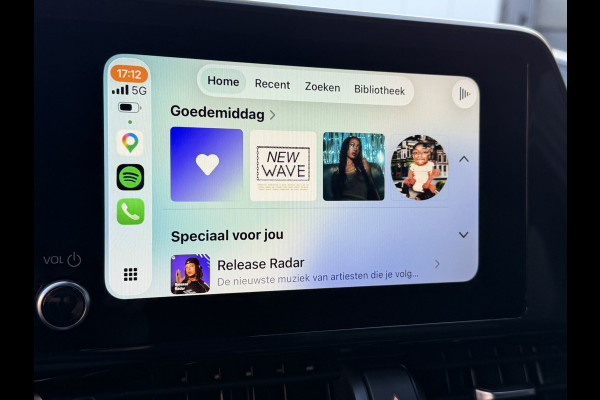 Toyota C-HR 1.8 Hybrid Style / Bi tone | BSM | Draadloos Apple Carplay/Android auto | PDC V+A | Rijklaar!!!