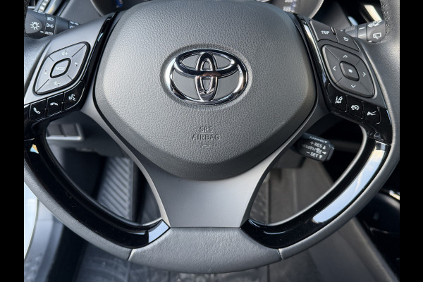 Toyota C-HR 1.8 Hybrid Style / Bi tone | BSM | Draadloos Apple Carplay/Android auto | PDC V+A | Rijklaar!!!