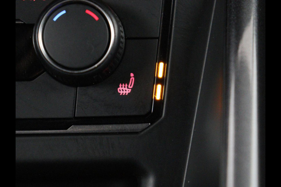 Volkswagen Polo 2.0 TSI GTI | Panoramadak | Stoelverwarming | Adaptive cruise | Camera | Virtual Cockpit | Carplay | Keyless | Full LED | Navigatie | Climate control | Origineel NL