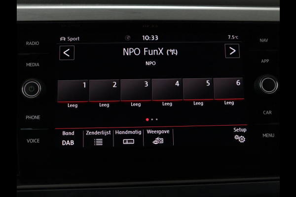 Volkswagen Polo 2.0 TSI GTI | Panoramadak | Stoelverwarming | Adaptive cruise | Camera | Virtual Cockpit | Carplay | Keyless | Full LED | Navigatie | Climate control | Origineel NL