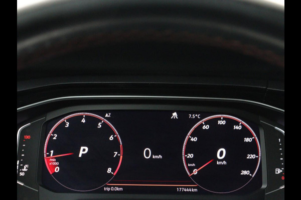 Volkswagen Polo 2.0 TSI GTI | Panoramadak | Stoelverwarming | Adaptive cruise | Camera | Virtual Cockpit | Carplay | Keyless | Full LED | Navigatie | Climate control | Origineel NL