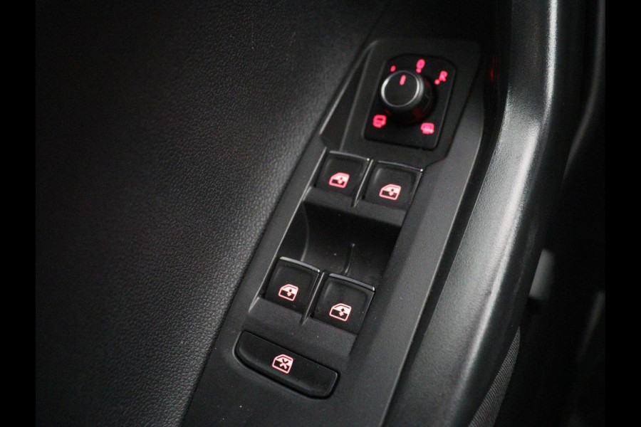 Volkswagen Polo 2.0 TSI GTI | Panoramadak | Stoelverwarming | Adaptive cruise | Camera | Virtual Cockpit | Carplay | Keyless | Full LED | Navigatie | Climate control | Origineel NL