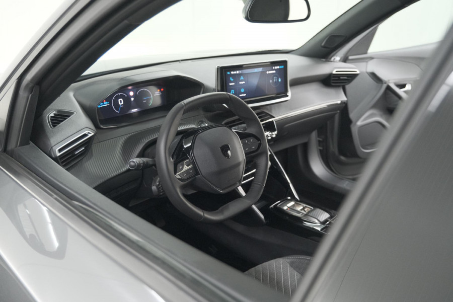 Peugeot e-2008 EV Allure 54 kWh | 3 Fase Laadfunctie | Camera | Navigatie | Apple Carplay