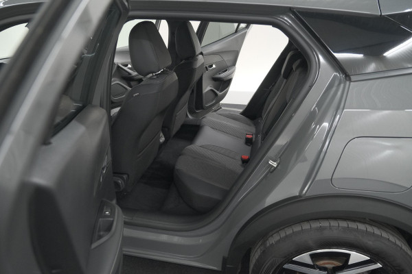 Peugeot e-2008 EV Allure 54 kWh | 3 Fase Laadfunctie | Camera | Navigatie | Apple Carplay