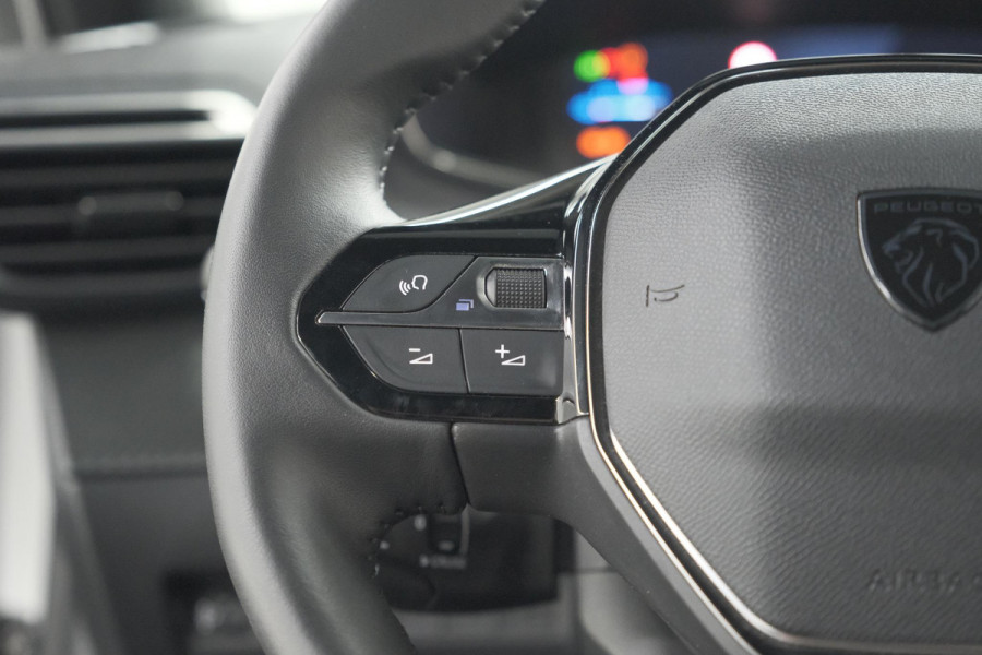 Peugeot e-2008 EV Allure 54 kWh | 3 Fase Laadfunctie | Camera | Navigatie | Apple Carplay