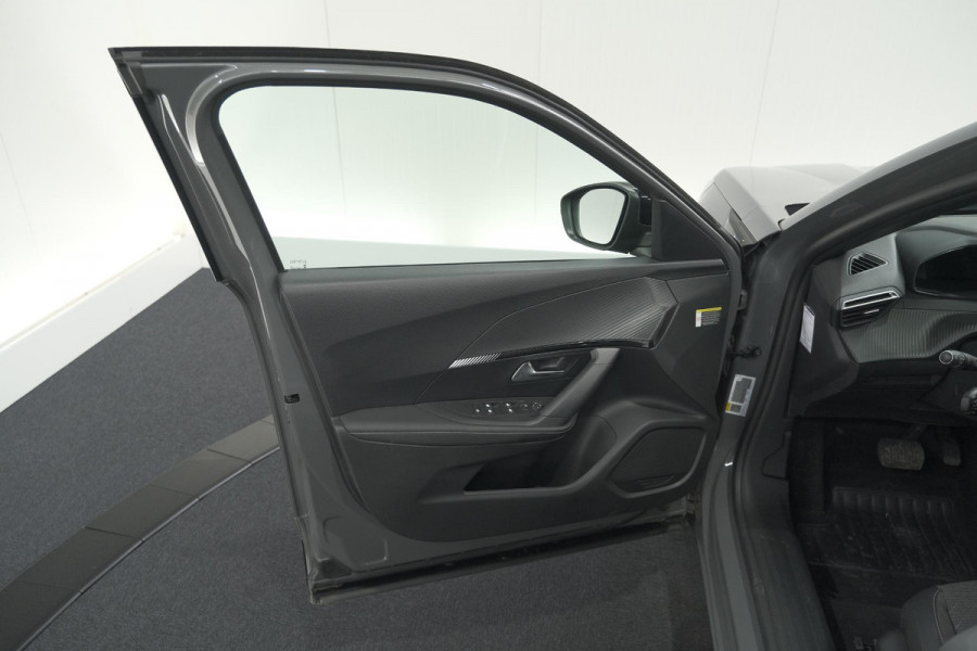 Peugeot e-2008 EV Allure 54 kWh | 3 Fase Laadfunctie | Camera | Navigatie | Apple Carplay