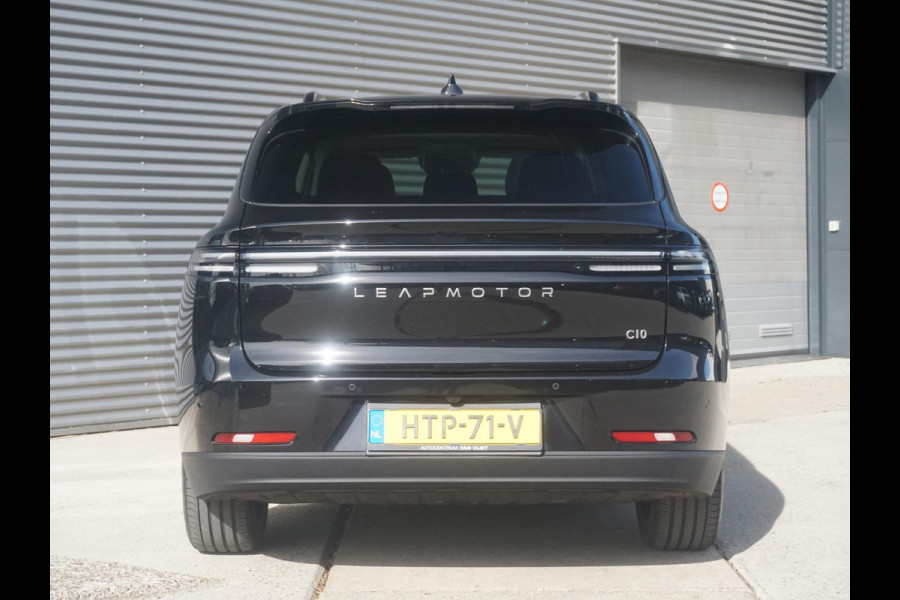 Leapmotor C10 Design 69.9 kWh Panoramadak