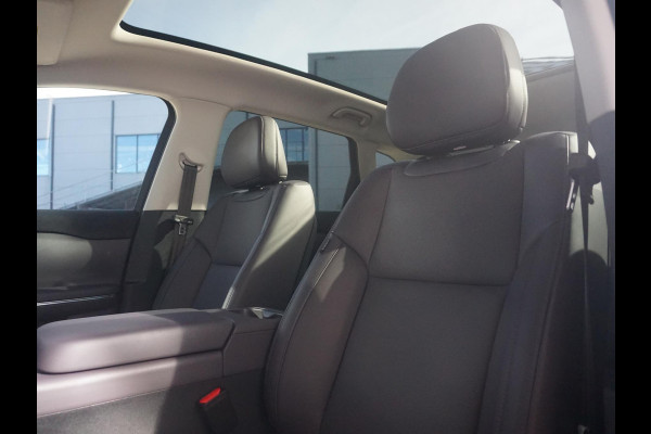 Leapmotor C10 Design 69.9 kWh Panoramadak