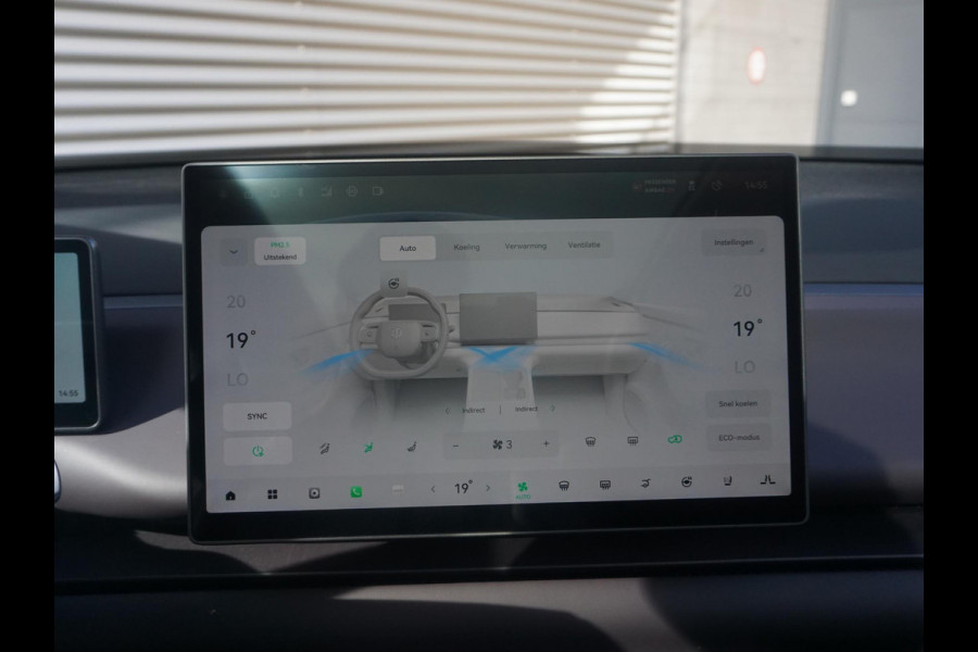 Leapmotor C10 Design 69.9 kWh Panoramadak