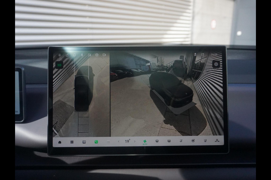 Leapmotor C10 Design 69.9 kWh Panoramadak