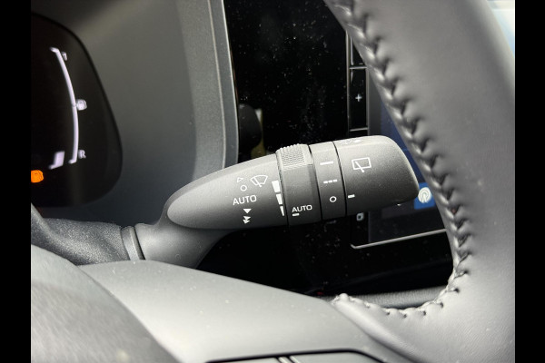 Toyota Aygo X 1.5 Hybrid Pulse Plus | Tarragon, Bi-Tone, Stoelverwarming, Climate control, Startknop, LED, 17 inch