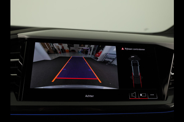 Audi Q4 e-tron 45 S edition Competition e-tron 82 kWh 286 pk | Assistentiepakket plus | Comfortpakket | Ambient lichtpakket | Optiekpakket zwart plus |