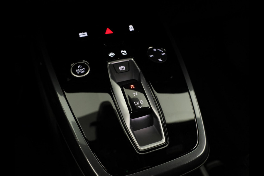 Audi Q4 e-tron 45 S edition Competition e-tron 82 kWh 286 pk | Assistentiepakket plus | Comfortpakket | Ambient lichtpakket | Optiekpakket zwart plus |