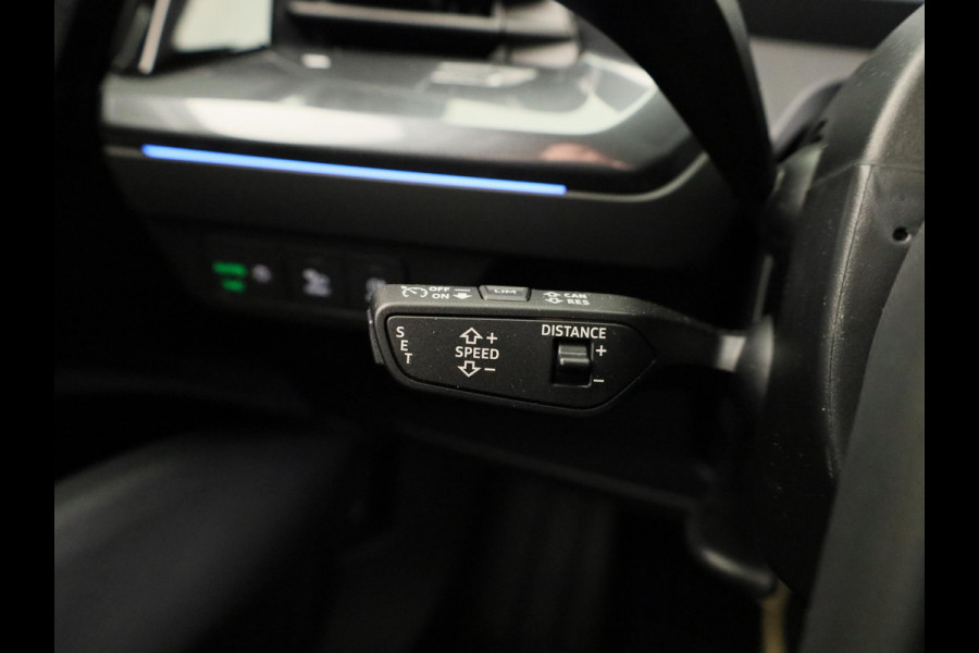 Audi Q4 e-tron 45 S edition Competition e-tron 82 kWh 286 pk | Assistentiepakket plus | Comfortpakket | Ambient lichtpakket | Optiekpakket zwart plus |