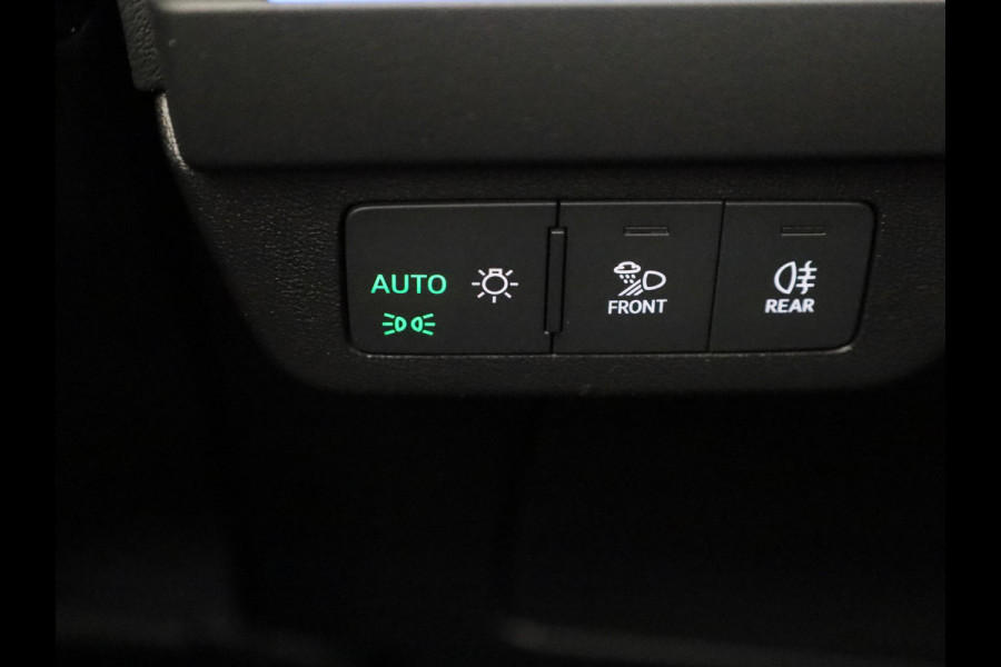 Audi Q4 e-tron 45 S edition Competition e-tron 82 kWh 286 pk | Assistentiepakket plus | Comfortpakket | Ambient lichtpakket | Optiekpakket zwart plus |