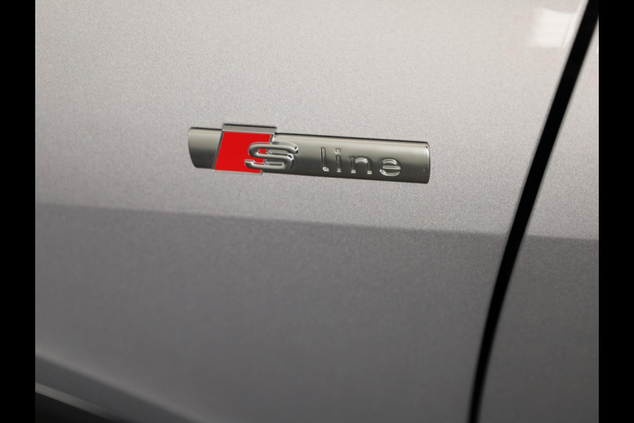 Audi Q4 e-tron 45 S edition Competition e-tron 82 kWh 286 pk | Assistentiepakket plus | Comfortpakket | Ambient lichtpakket | Optiekpakket zwart plus |