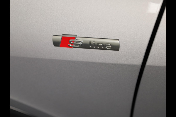 Audi Q4 e-tron 45 S edition Competition e-tron 82 kWh 286 pk | Assistentiepakket plus | Comfortpakket | Ambient lichtpakket | Optiekpakket zwart plus |