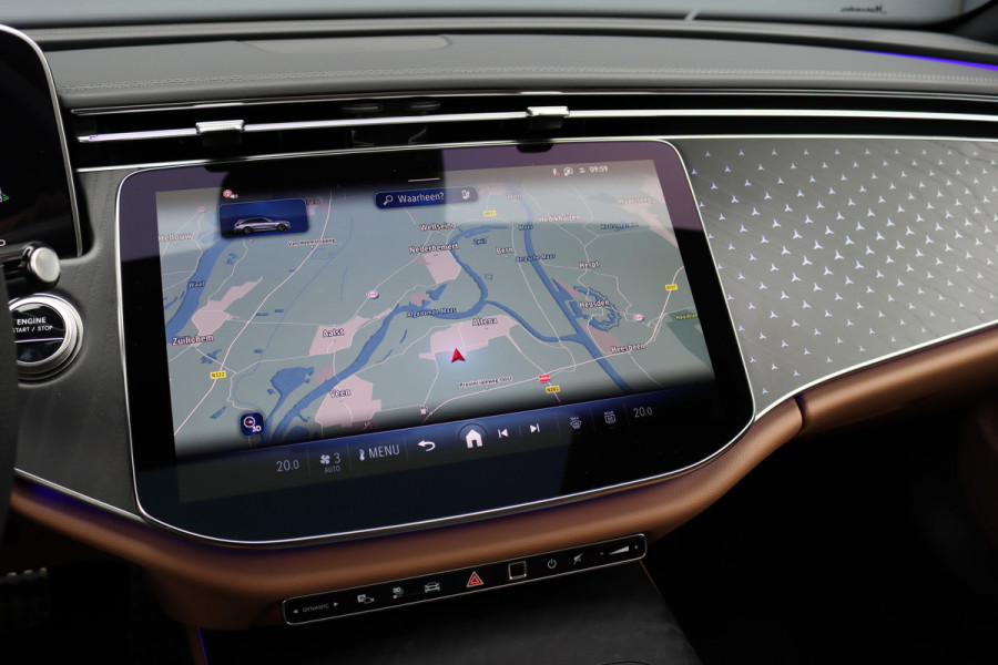 Mercedes-Benz E-Klasse Estate 300 e AMG Line | Distronic | Trekhaak | Burmester | Stoelventilatie | Panoramadak | Digital Light | Surround Camera | Keyless Go | Zonnerollo's |