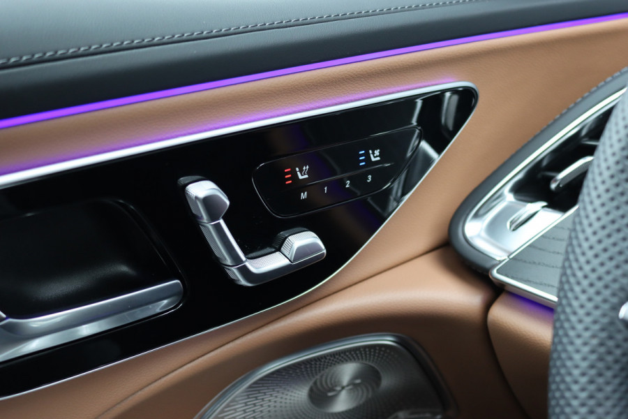 Mercedes-Benz E-Klasse Estate 300 e AMG Line | Distronic | Trekhaak | Burmester | Stoelventilatie | Panoramadak | Digital Light | Surround Camera | Keyless Go | Zonnerollo's |