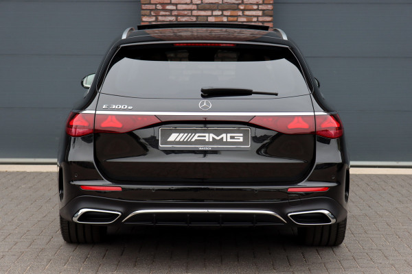 Mercedes-Benz E-Klasse Estate 300 e AMG Line | Distronic | Trekhaak | Burmester | Stoelventilatie | Panoramadak | Digital Light | Surround Camera | Keyless Go | Zonnerollo's |