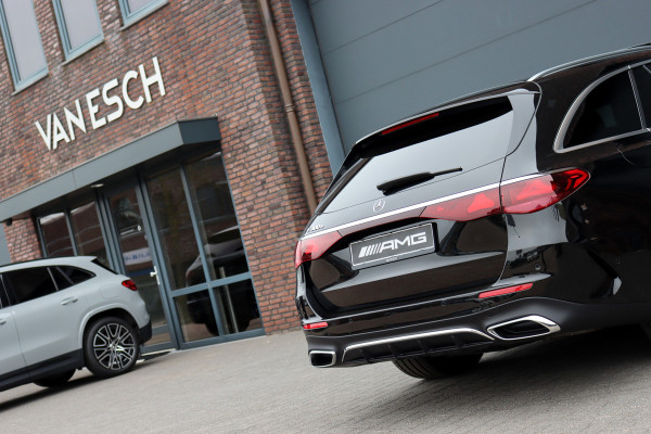 Mercedes-Benz E-Klasse Estate 300 e AMG Line | Distronic | Trekhaak | Burmester | Stoelventilatie | Panoramadak | Digital Light | Surround Camera | Keyless Go | Zonnerollo's |
