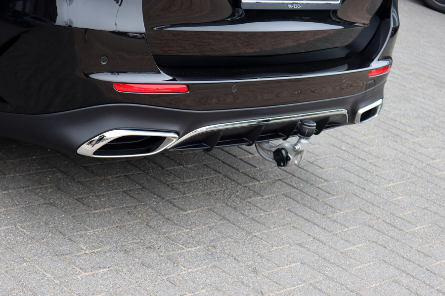 Mercedes-Benz E-Klasse Estate 300 e AMG Line | Distronic | Trekhaak | Burmester | Stoelventilatie | Panoramadak | Digital Light | Surround Camera | Keyless Go | Zonnerollo's |