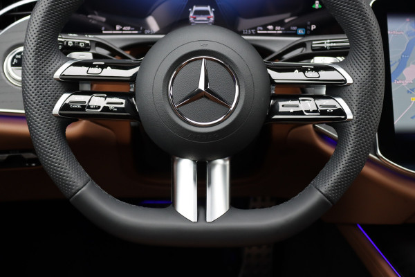 Mercedes-Benz E-Klasse Estate 300 e AMG Line | Distronic | Trekhaak | Burmester | Stoelventilatie | Panoramadak | Digital Light | Surround Camera | Keyless Go | Zonnerollo's |