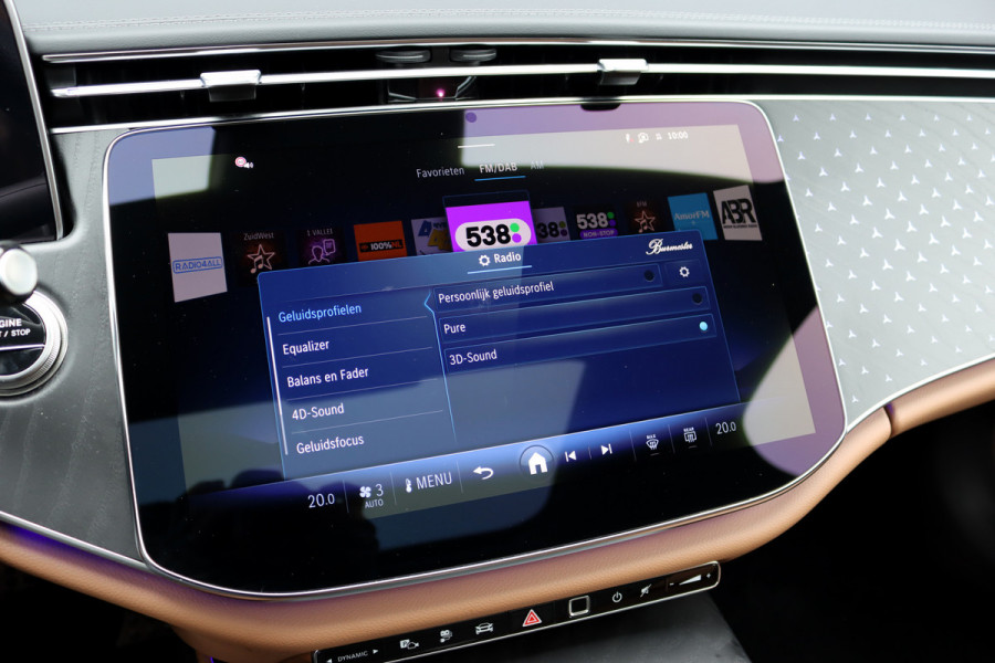 Mercedes-Benz E-Klasse Estate 300 e AMG Line | Distronic | Trekhaak | Burmester | Stoelventilatie | Panoramadak | Digital Light | Surround Camera | Keyless Go | Zonnerollo's |