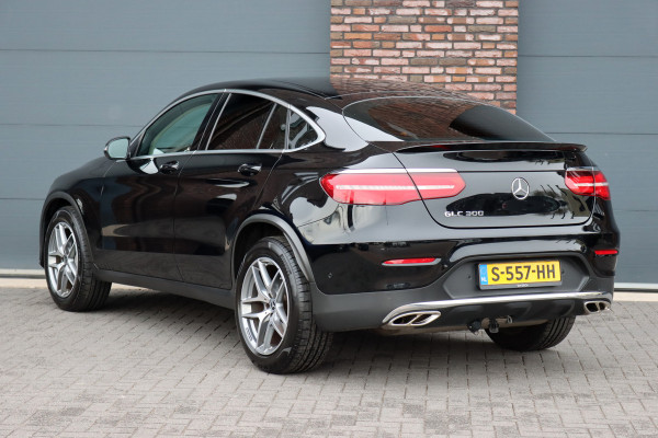 Mercedes-Benz GLC Coupé 300 4MATIC AMG Line | Dodehoekassistent | Camera | Multibeam LED | Stoelverwarming | Spoorpakket |  Leder | Zonnerollo's | Navigatie | Cruise Control |