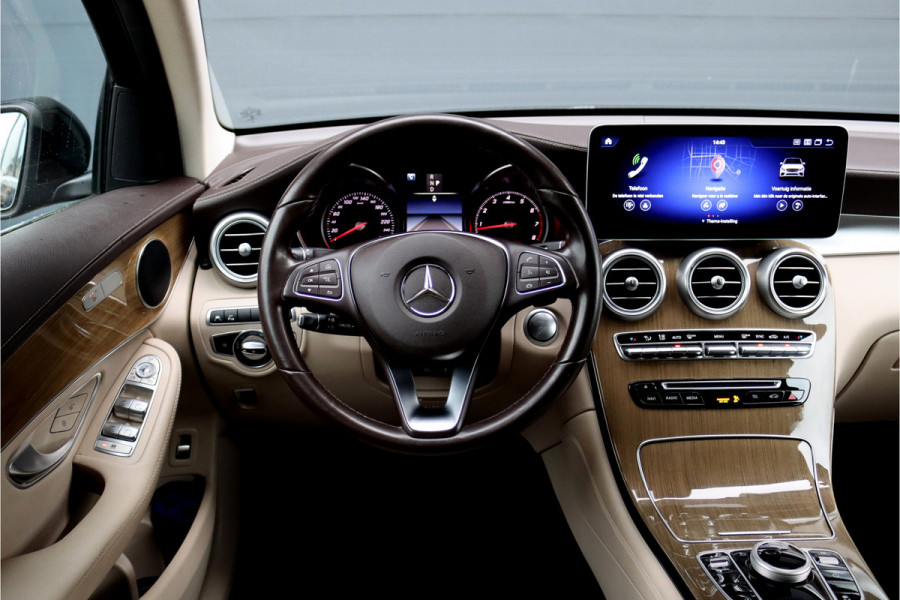 Mercedes-Benz GLC Coupé 300 4MATIC AMG Line | Dodehoekassistent | Camera | Multibeam LED | Stoelverwarming | Spoorpakket |  Leder | Zonnerollo's | Navigatie | Cruise Control |