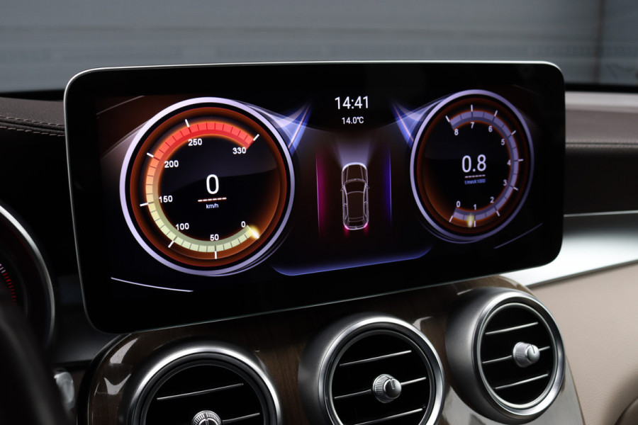 Mercedes-Benz GLC Coupé 300 4MATIC AMG Line | Dodehoekassistent | Camera | Multibeam LED | Stoelverwarming | Spoorpakket |  Leder | Zonnerollo's | Navigatie | Cruise Control |