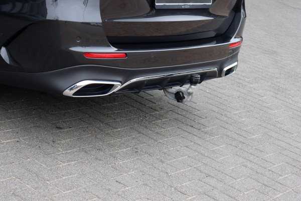 Mercedes-Benz E-Klasse Estate 300 e AMG Line | Hyperscreen | Luchtvering | Distronic+ | Trekhaak | Burmester | HUD | Verwarmd Stuurwiel | Panoramadak | Digital Light | Achterbank Verwarmd |