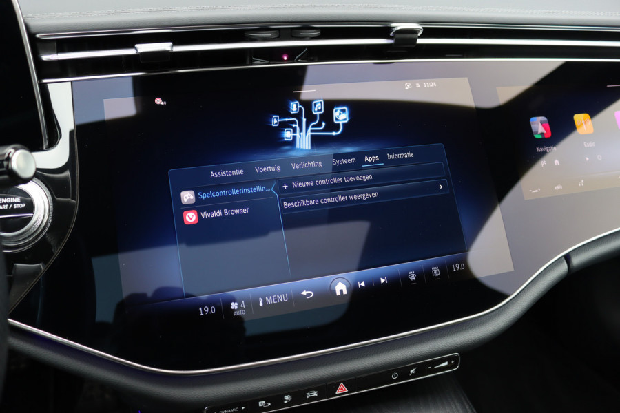 Mercedes-Benz E-Klasse Estate 300 e AMG Line | Hyperscreen | Luchtvering | Distronic+ | Trekhaak | Burmester | HUD | Verwarmd Stuurwiel | Panoramadak | Digital Light | Achterbank Verwarmd |