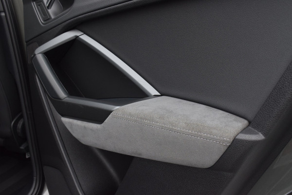 Audi Q3 Sportback 35 TFSI 150pk S-tronic S-line | Chronos Grijs