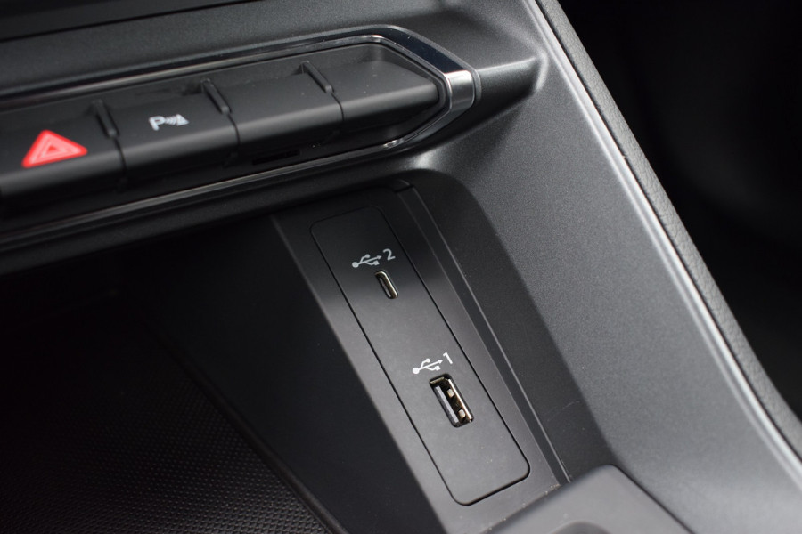 Audi Q3 Sportback 35 TFSI 150pk S-tronic S-line | Chronos Grijs